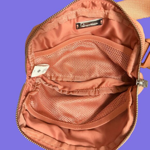 🧡 Lululemon Everywhere Belt Bag in Apricot (One Size) - Picture 8 of 9